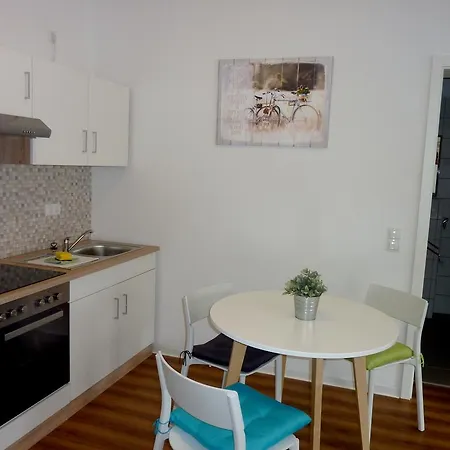 City Apartment Ена Экстерьер фото
